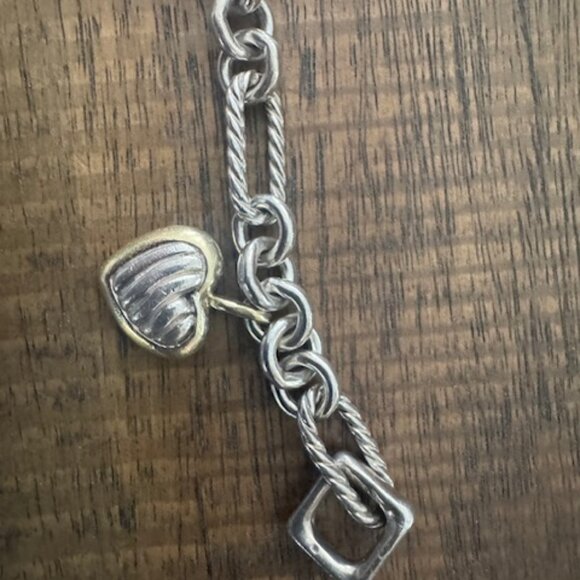 David Yurman Sterling Sliver with 18K Yellow gold heart charm bracelet - Picture 4 of 10